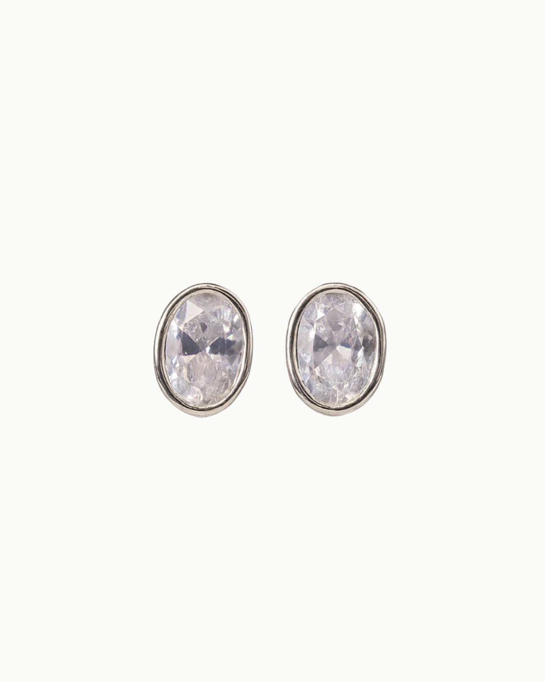 Spark Flame studs ovaal