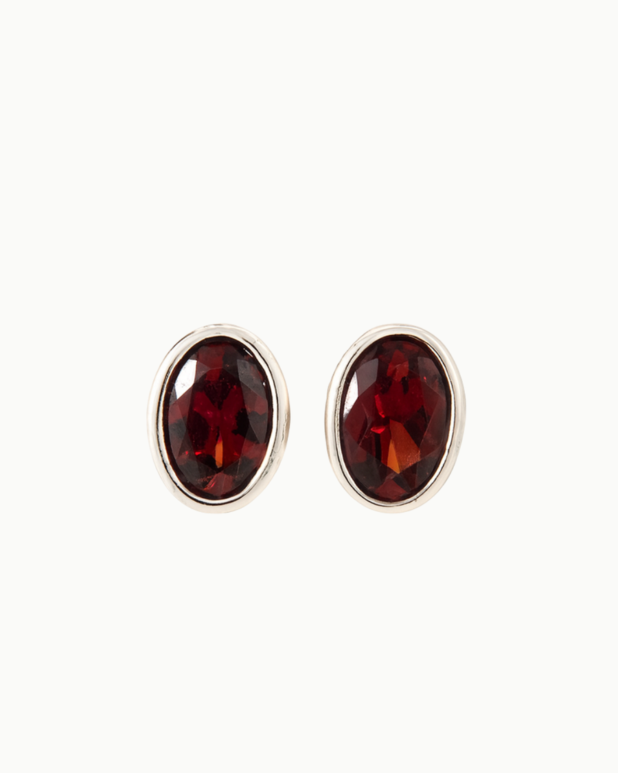 Spark Flame studs ovaal